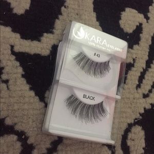 False lashes #43 *doll eye look*